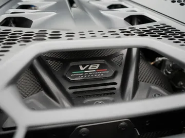 Car image 38