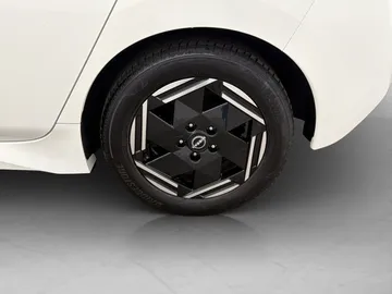 Car image 31
