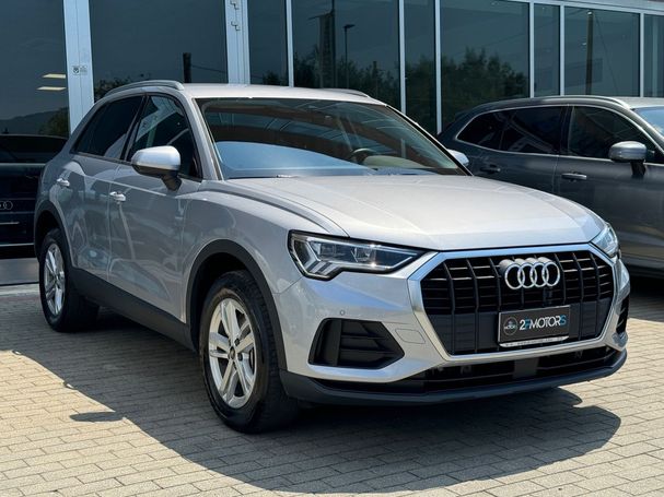 Audi Q3 45 TFSIe S tronic Business 180 kW image number 2