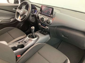 Car image 31