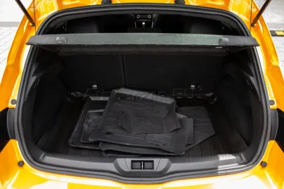 Car image 37