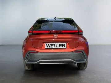 Car image 5