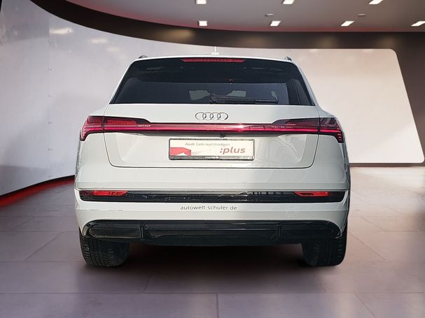 Audi e-tron 55 quattro S-line 300 kW image number 3