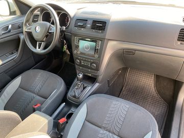 Car image 26