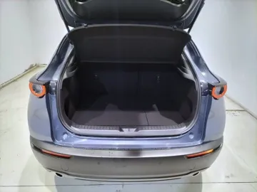 Car image 28