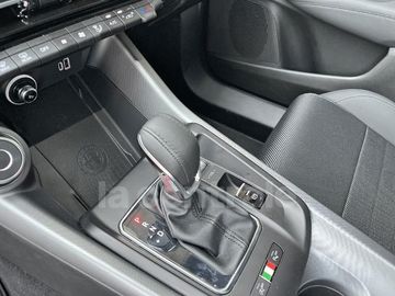 Car image 32