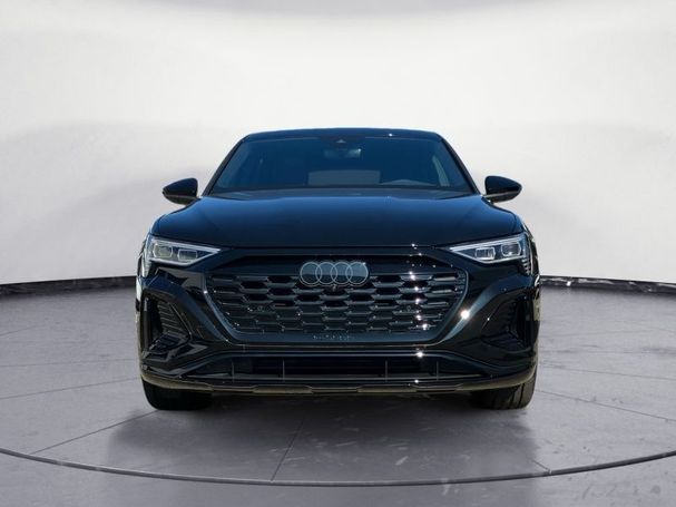 Audi Q8 50 quattro e-tron S-line 250 kW image number 3