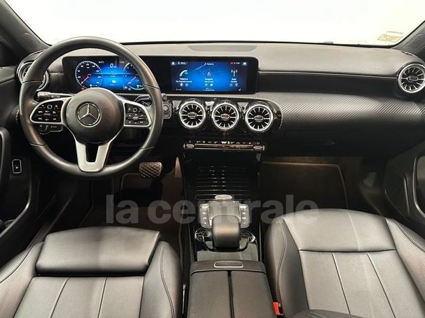 Mercedes-Benz A 250 e 160 kW image number 8