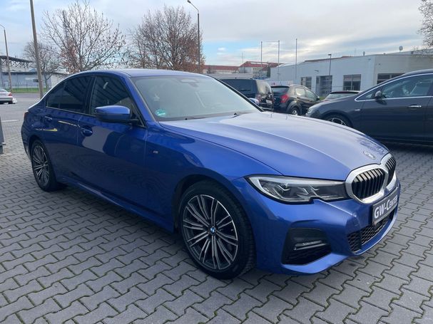 BMW 330 e M Sport 215 kW image number 2