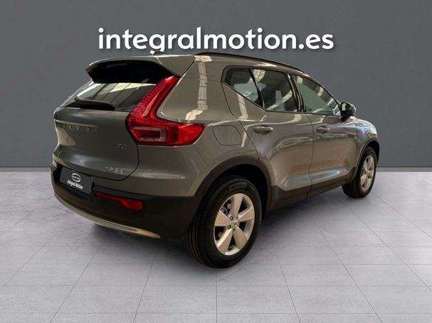 Volvo XC40 T2 95 kW image number 4