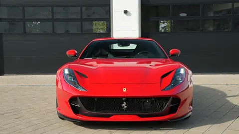 Car image 4