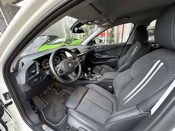 Car image 31