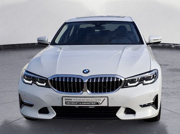 BMW 320i Luxury Line 135 kW image number 7