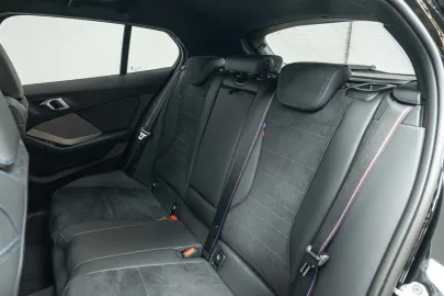Car image 43