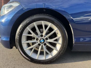 Car image 31
