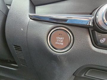 Car image 35