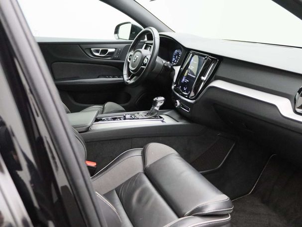 Volvo V60 T4 R-Design 140 kW image number 39