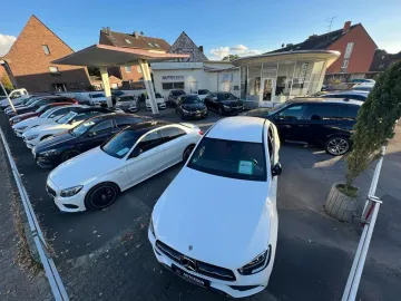 Car image 40