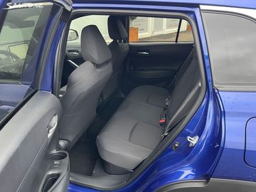 Car image 11