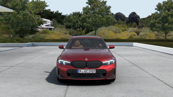 BMW 330i xDrive 180 kW image number 2