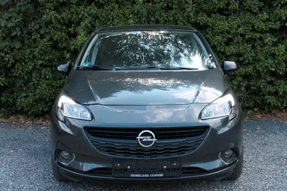 Car image 19
