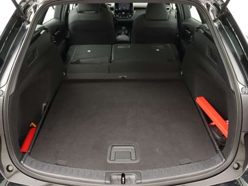 Car image 37