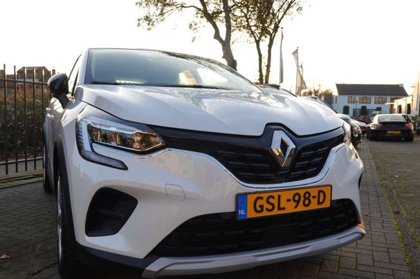 Renault Captur TCe 90 Equilibre 67 kW image number 2