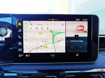 Car image 30