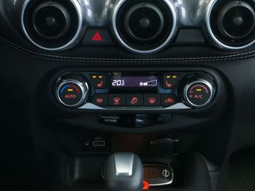 Car image 26