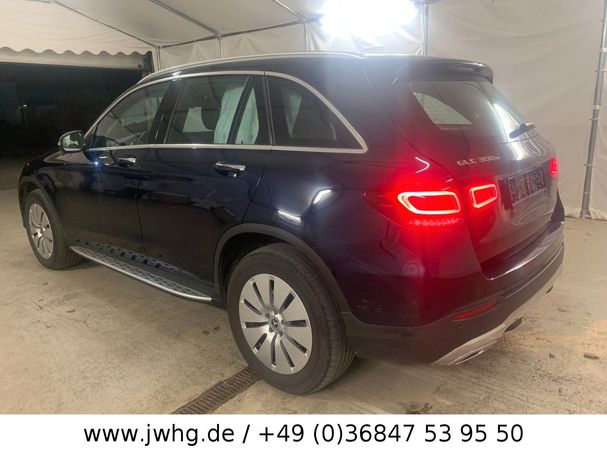 Mercedes-Benz GLC 300 e 235 kW image number 8