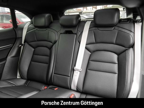 Porsche Taycan 4 Cross Turismo 320 kW image number 16