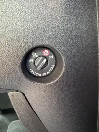 Car image 35