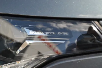 Car image 29