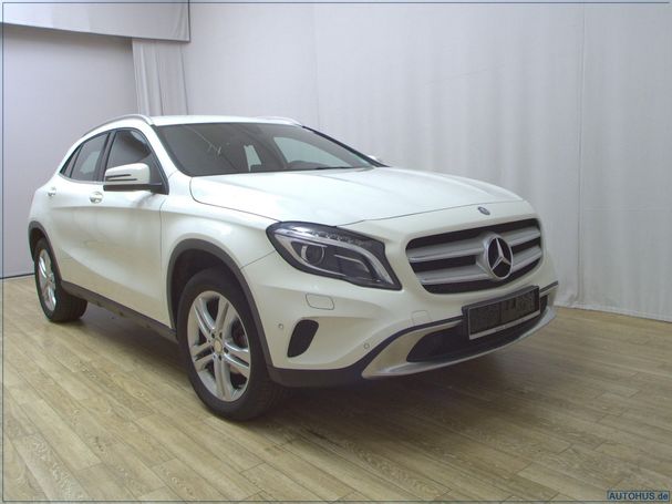 Mercedes-Benz GLA 200 115 kW image number 2