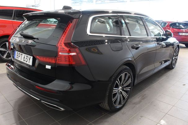 Volvo V60 T6 Recharge AWD 250 kW image number 3