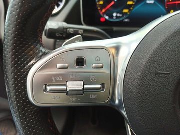 Car image 33