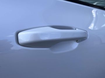 Car image 31