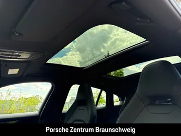 Car image 35