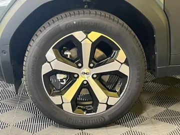 Car image 47