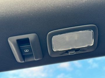 Car image 36