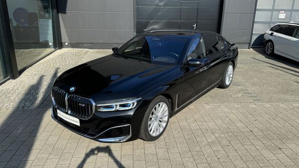 BMW 750i xDrive 390 kW image number 1