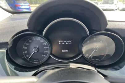Car image 34