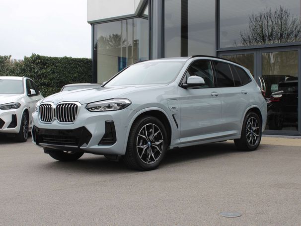 BMW X3 xDrive30e 215 kW image number 1