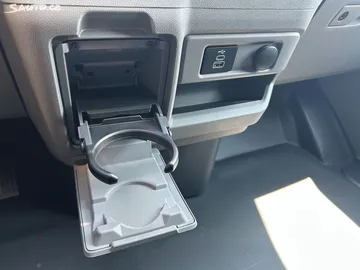 Car image 31