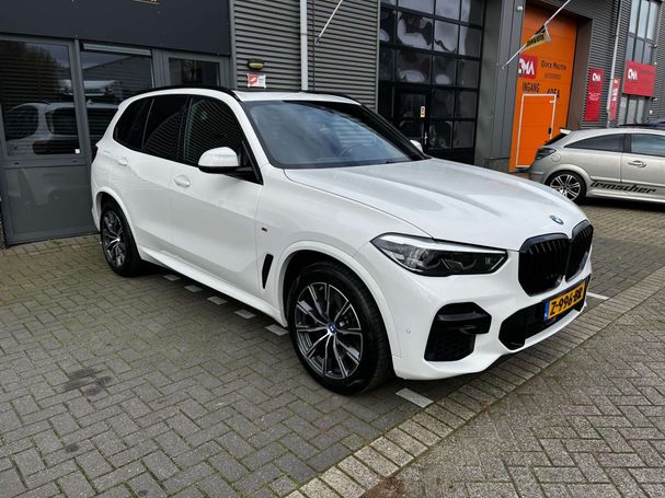 BMW X5 xDrive30d 210 kW image number 2