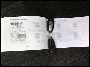 Car image 16