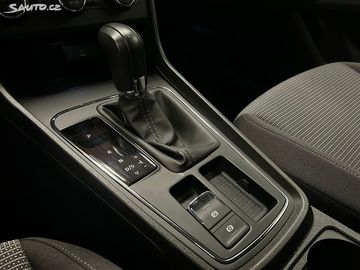 Car image 32