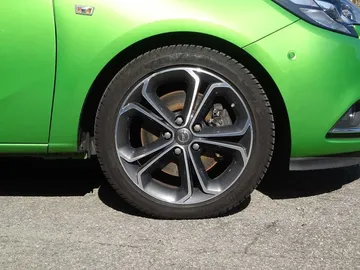 Car image 28