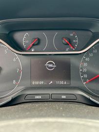 Car image 28
