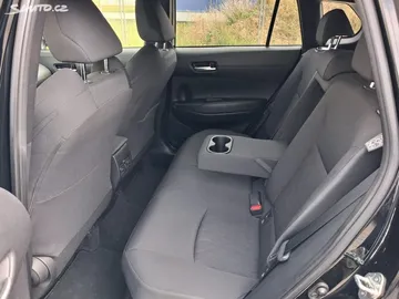 Car image 21